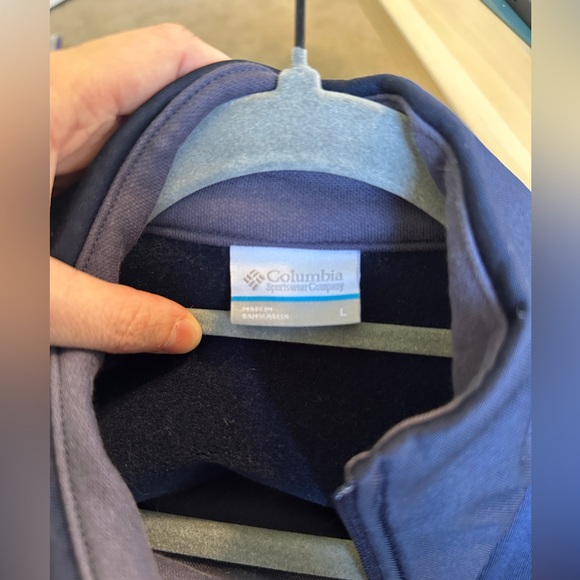 Colorblock Fleece Pullover - Picture 3 of 3